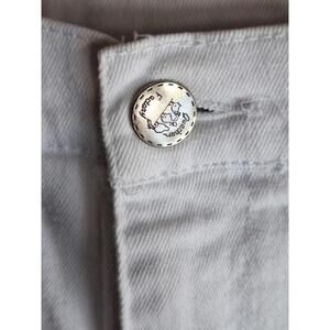 Quacker Factory Cropped Pineapple  Embellished White Denim Size 16 *** Flaw